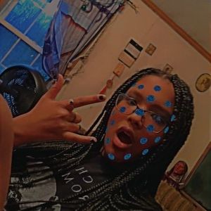 Meet your Posher, Sky